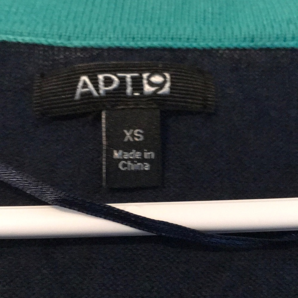 Cardigan - Picture 3 of 3